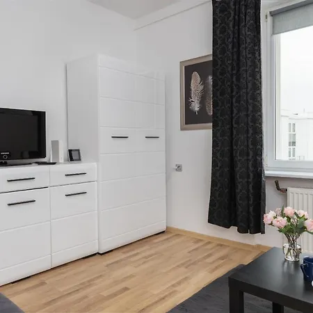Апартаменты Batorego Downtown By Renters *