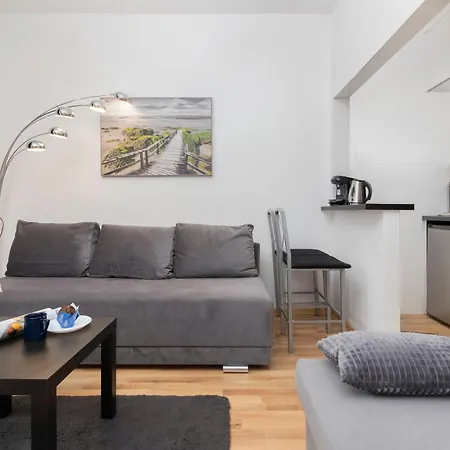 Batorego Downtown By Renters *